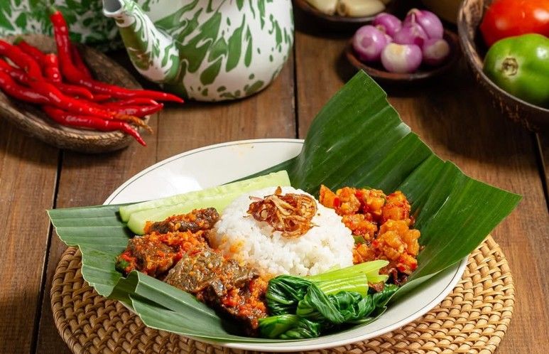 Warung Mbak Yatun: Santapan Hangat di Jantung Cilacap